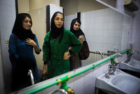 او برای دوستان دانشگاهی اش حالا الگوست.